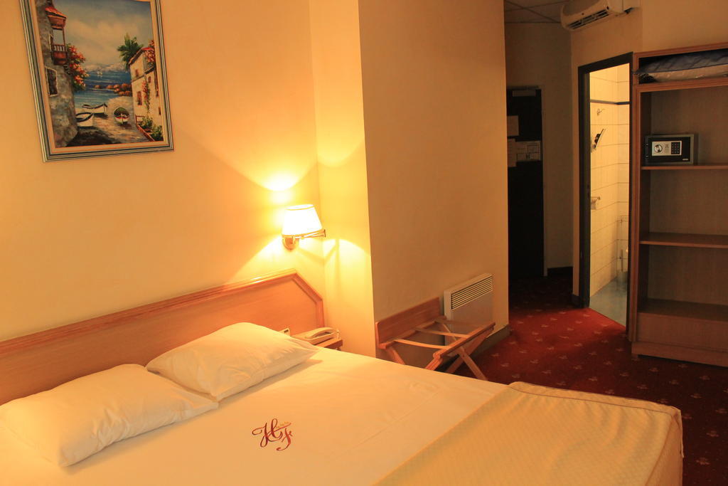 Hotel Foch Lyon Exterior photo